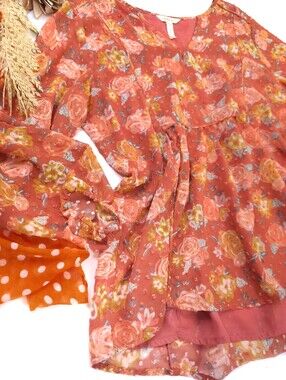 Matilda Jane Coral Floral V-Neck Blouse Sz L